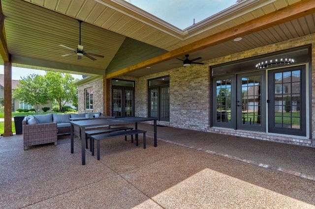 5788 Woodbridge Trail, Newburgh, IN 47630