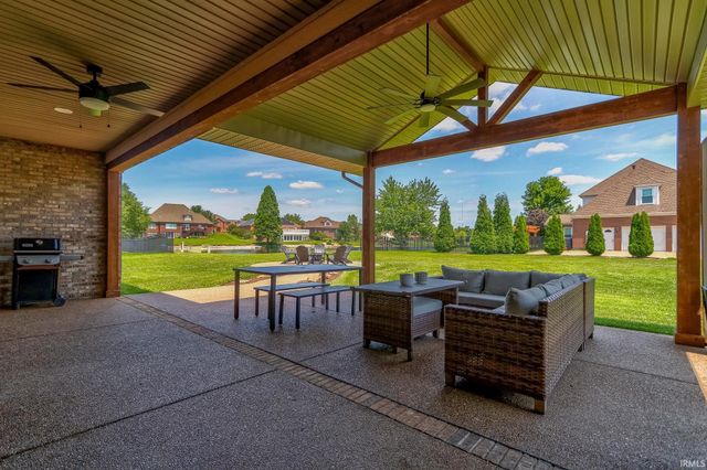 5788 Woodbridge Trail, Newburgh, IN 47630