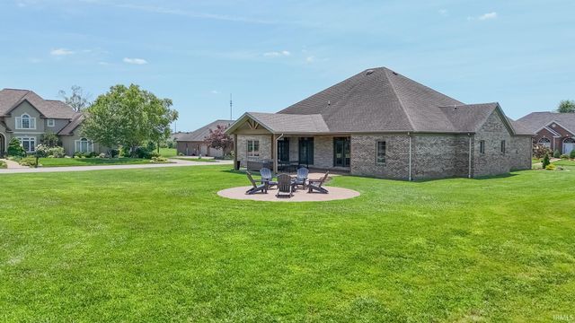 5788 Woodbridge Trail, Newburgh, IN 47630