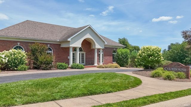 5788 Woodbridge Trail, Newburgh, IN 47630