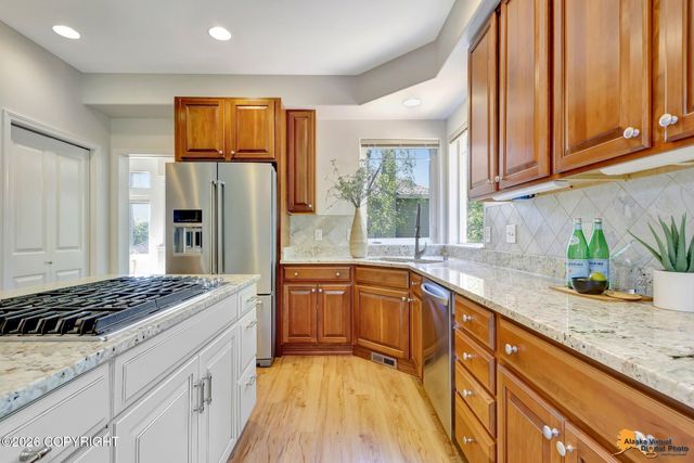 4825 Potter Crest Circle, Anchorage, AK 99516