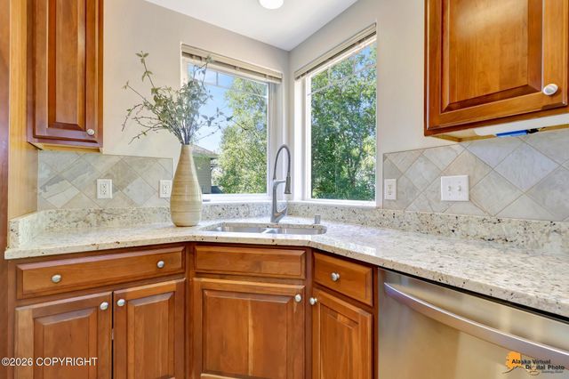 4825 Potter Crest Circle, Anchorage, AK 99516