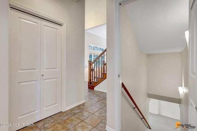 4825 Potter Crest Circle, Anchorage, AK 99516