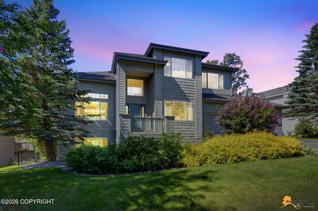 4825 Potter Crest Circle, Anchorage, AK 99516
