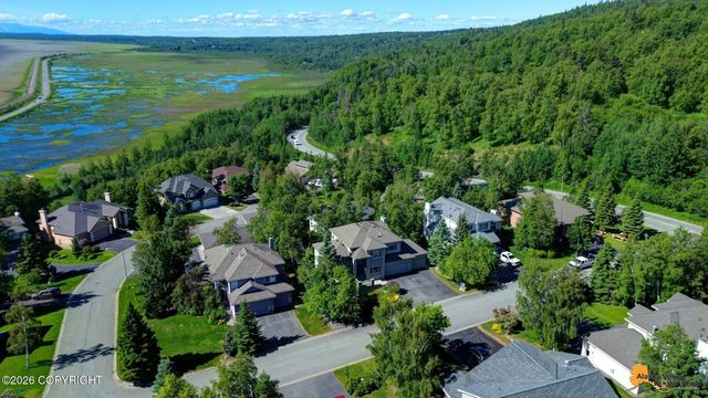 4825 Potter Crest Circle, Anchorage, AK 99516
