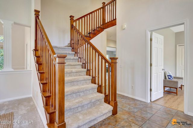 4825 Potter Crest Circle, Anchorage, AK 99516