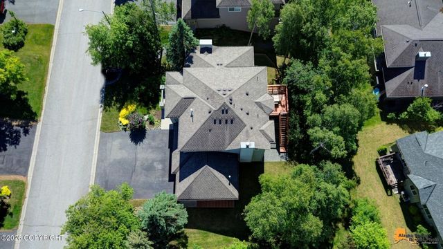4825 Potter Crest Circle, Anchorage, AK 99516