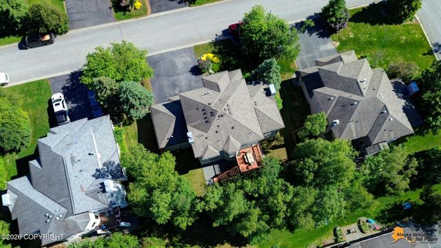 4825 Potter Crest Circle, Anchorage, AK 99516
