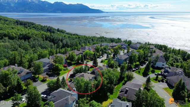 4825 Potter Crest Circle, Anchorage, AK 99516