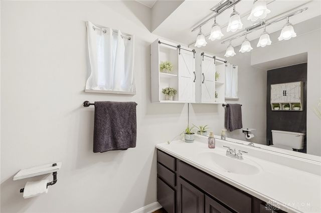 186 Meadow Lane, Springfield, OH 45505