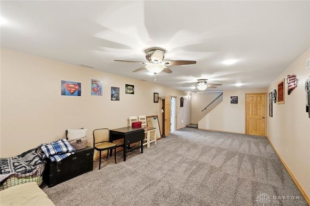 186 Meadow Lane, Springfield, OH 45505