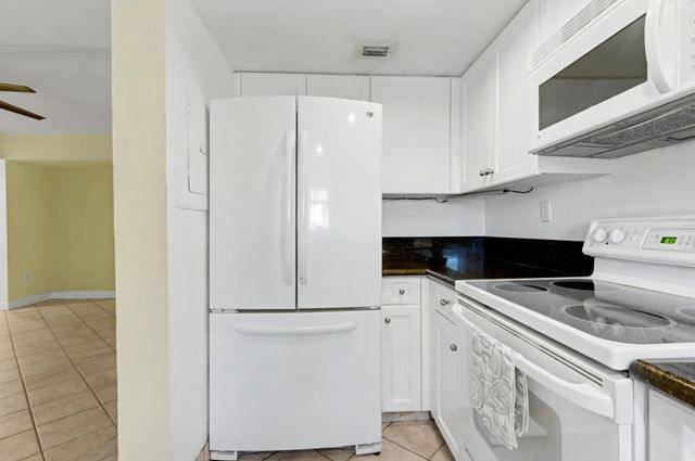 701 NW 19th Street NW 401, Fort Lauderdale, FL 33311