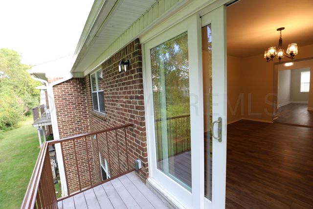 1405 Silver Court, Hamilton Square, NJ 08690