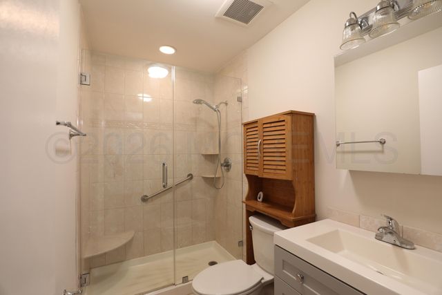 1405 Silver Court, Hamilton Square, NJ 08690