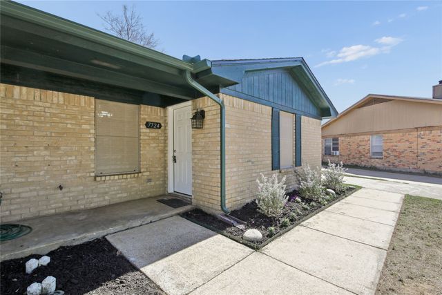 7724 Jennifer Lane, North Richland Hills, TX 76182