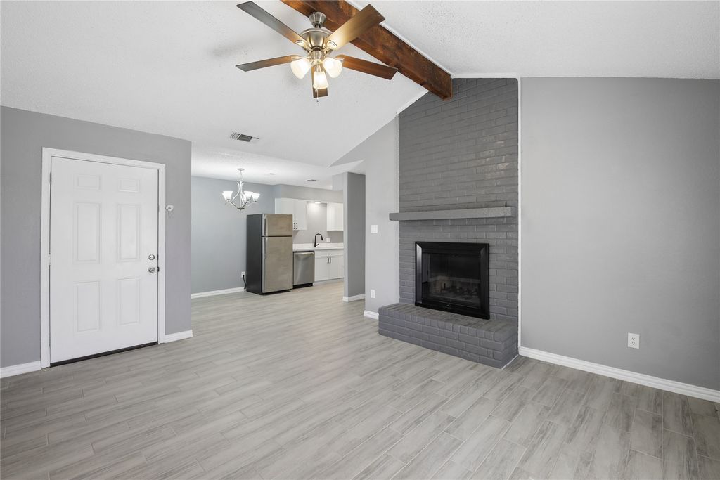7724 Jennifer Lane, North Richland Hills, TX 76182 — photo 3