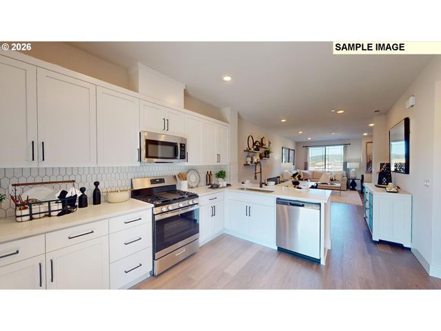 7522 Nw ELISE Ave, Portland, OR 97229