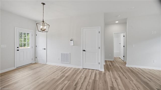 400 Crater Street, Burlington, NC 27217