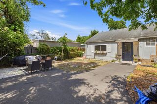 2706 E ANNIE STREET, Tampa, FL 33612