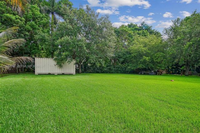 14591 SW 23rd Street, Davie, FL 33325