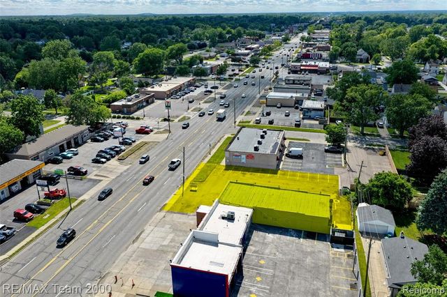 28022 Ford Road, Garden City, MI 48135