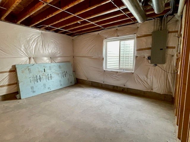 2009 Mayfair Drive, Island Lake, IL 60042