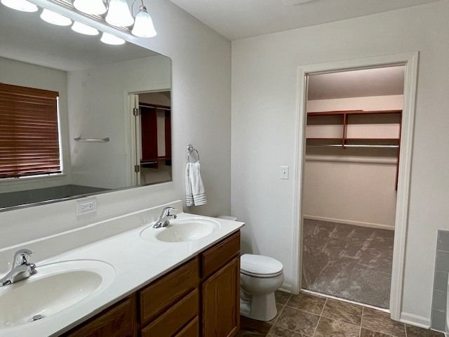 2009 Mayfair Drive, Island Lake, IL 60042