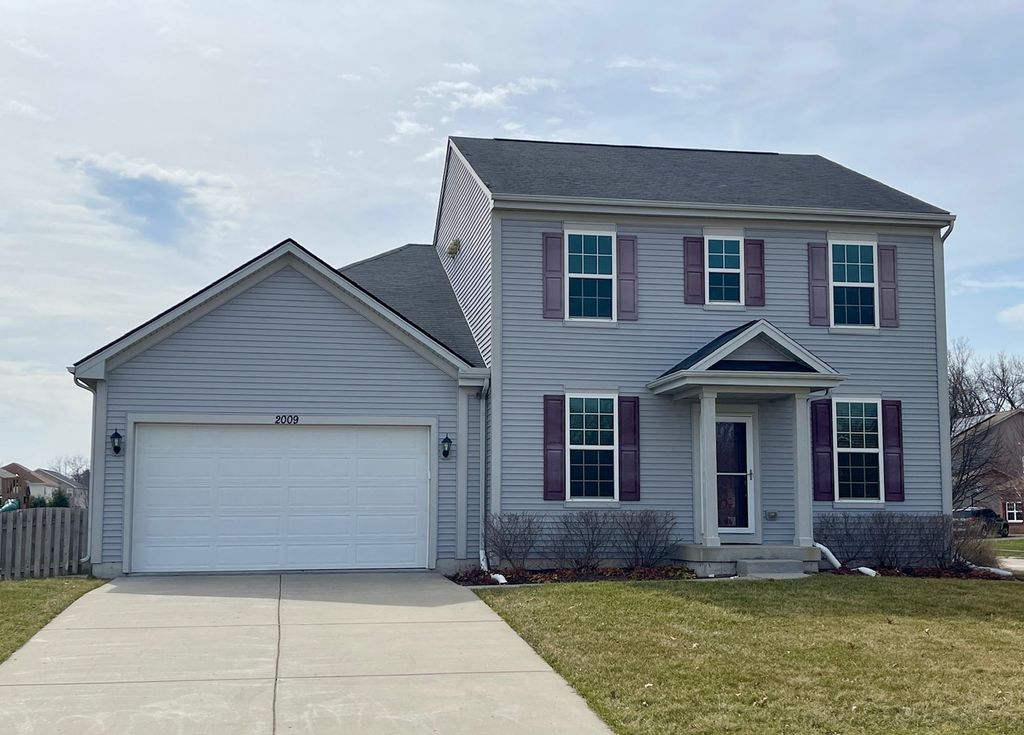 2009 Mayfair Drive, Island Lake, IL 60042