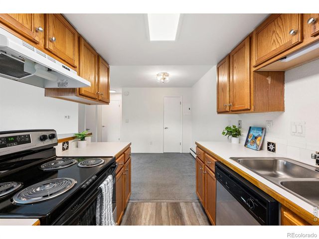 645 Manhattan Place 307, Boulder, CO 80303