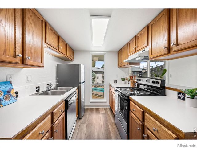 645 Manhattan Place 307, Boulder, CO 80303