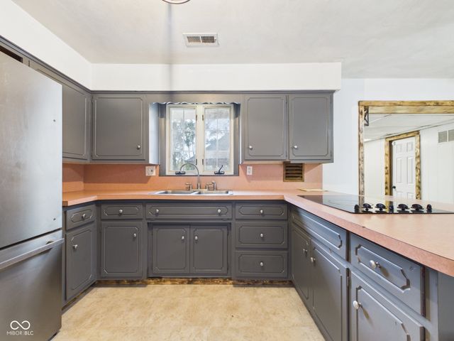 5107 W Hickory Lane, Anderson, IN 46011