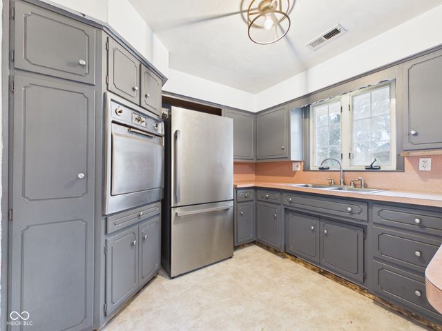 5107 W Hickory Lane, Anderson, IN 46011