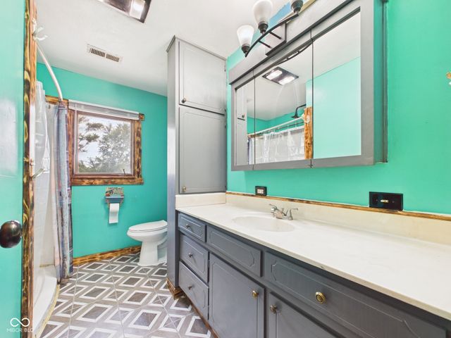5107 W Hickory Lane, Anderson, IN 46011