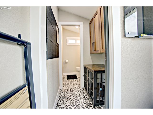 500 W MCLOUGHLIN Blvd, Vancouver, WA 98660