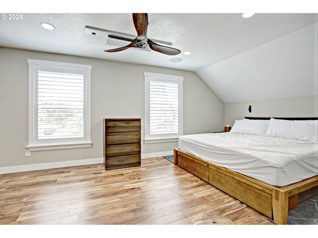 500 W MCLOUGHLIN Blvd, Vancouver, WA 98660
