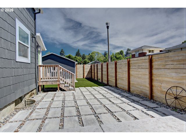 500 W MCLOUGHLIN Blvd, Vancouver, WA 98660