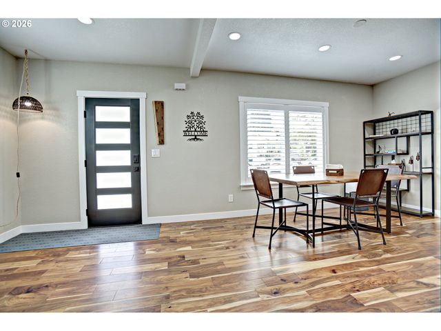 500 W MCLOUGHLIN Blvd, Vancouver, WA 98660