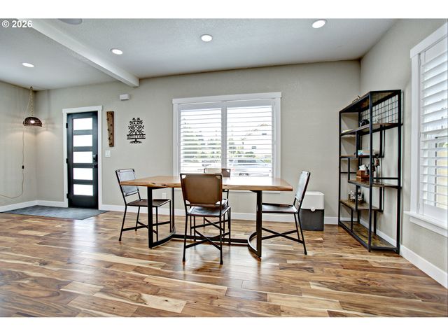 500 W MCLOUGHLIN Blvd, Vancouver, WA 98660