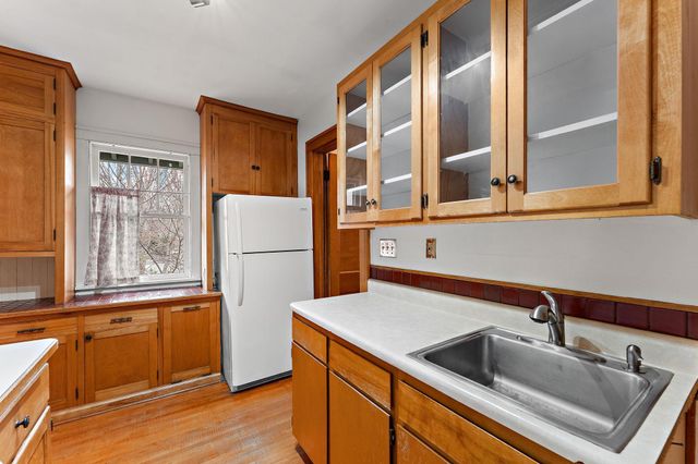 2017 Laurel Avenue, Saint Paul, MN 55104