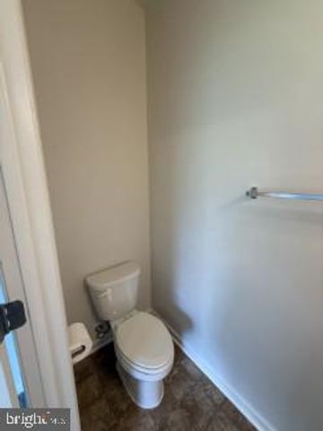 240 PARKLAND DR, Stephenson, VA 22656