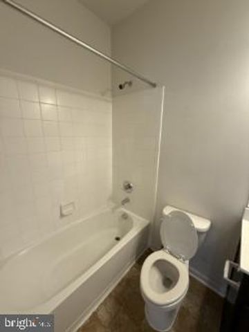 240 PARKLAND DR, Stephenson, VA 22656