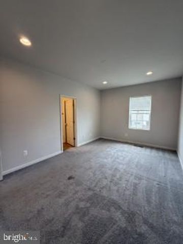 240 PARKLAND DR, Stephenson, VA 22656