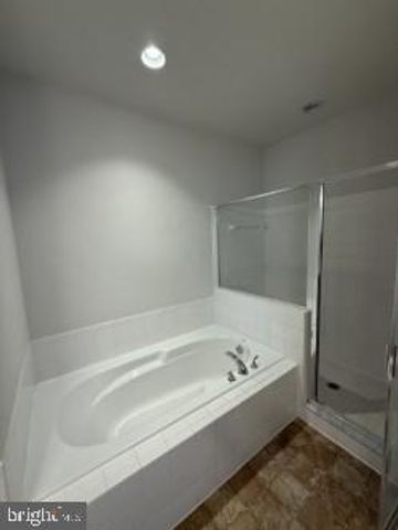 240 PARKLAND DR, Stephenson, VA 22656