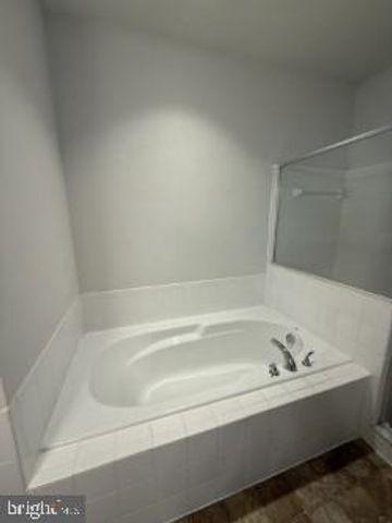 240 PARKLAND DR, Stephenson, VA 22656