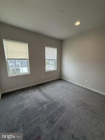 240 PARKLAND DR, Stephenson, VA 22656
