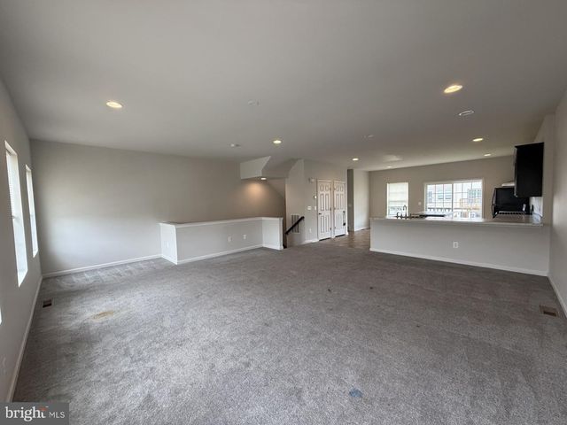 240 PARKLAND DR, Stephenson, VA 22656