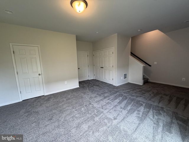 240 PARKLAND DR, Stephenson, VA 22656