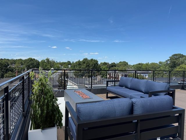 500 Talbot Ave 311, Boston, MA 02124