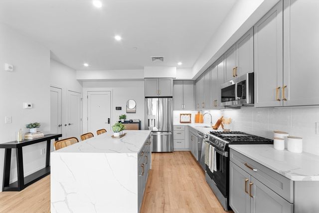 500 Talbot Ave 311, Boston, MA 02124