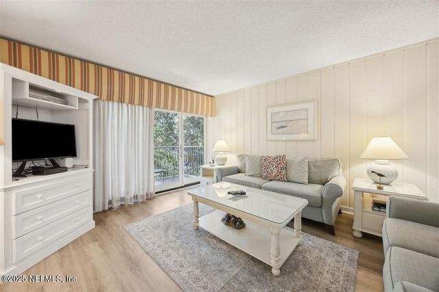 2021 BEACH WOOD Road, Fernandina Beach, FL 32034